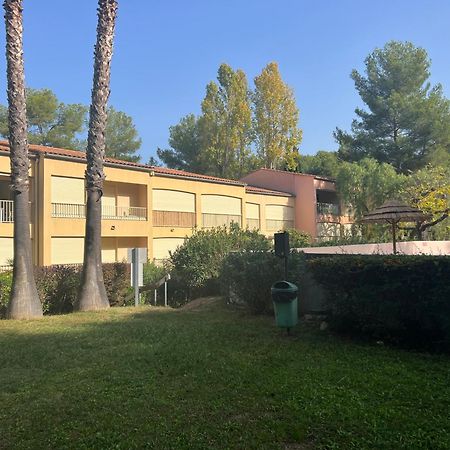 Appartement Piscine Tennis Acces Prive Plage Joia Санари-сюр-Мер Экстерьер фото